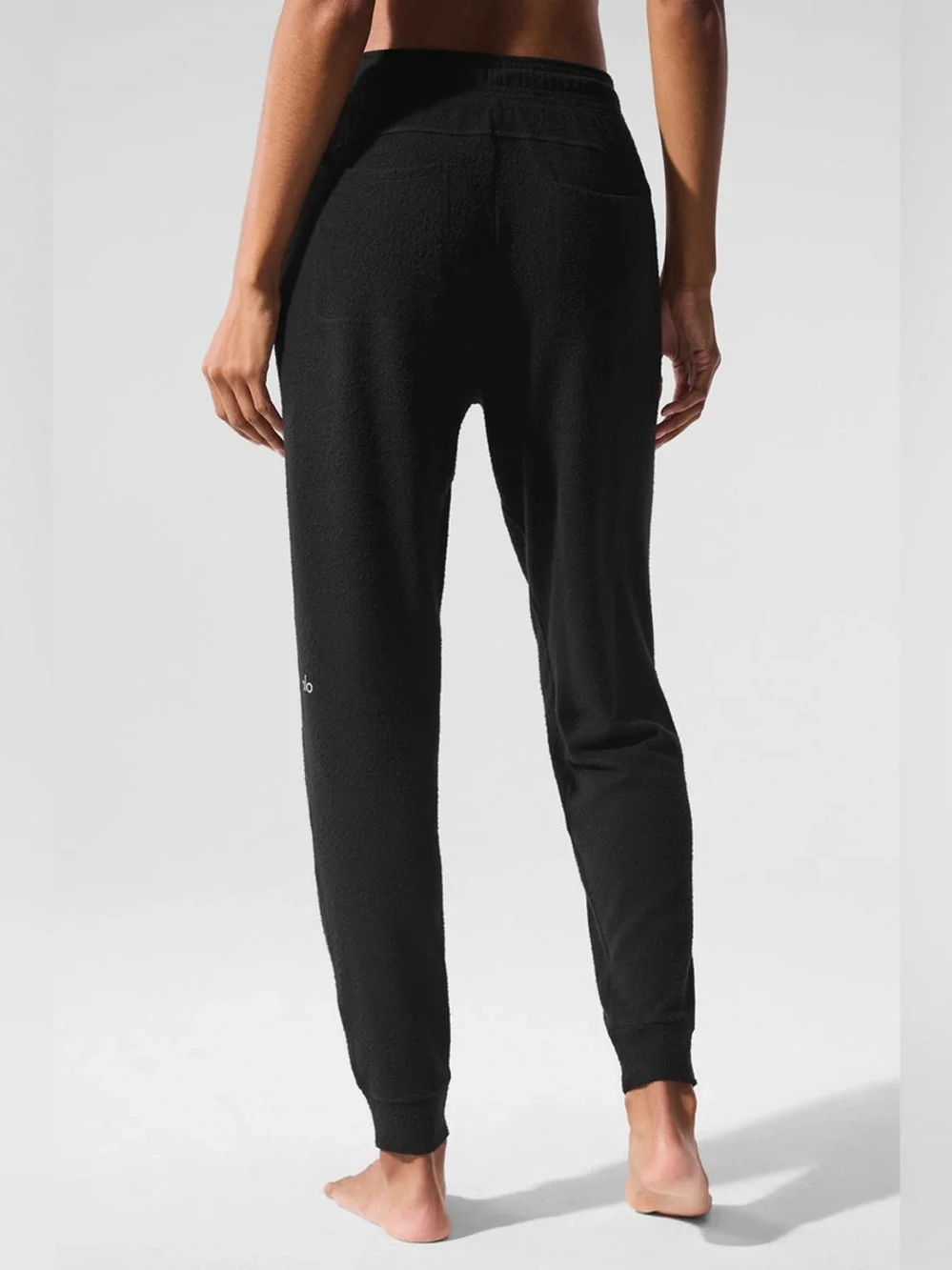 Alo yoga soho sweatpant size small black